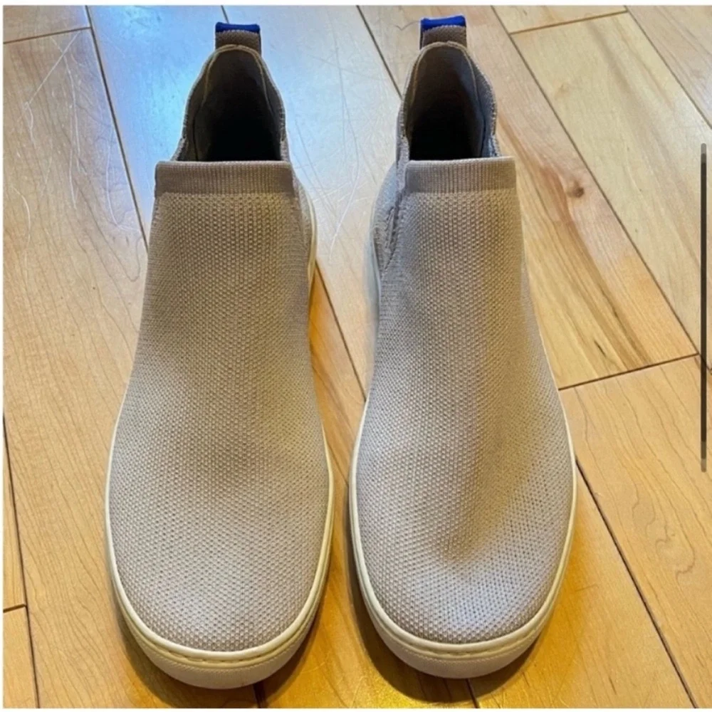 Rothy's The Chelsea Ankle Boot in Lilac Gray pull on high top style size 8.5